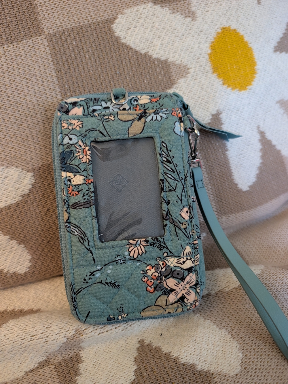 Vera Bradley RFID Deluxe Zip Wallet Wristlet in Sunlit Garden Sage